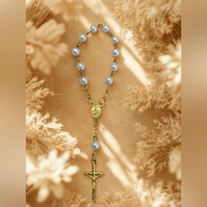 ✨ Mini Pearl Rosary – A Gentle Token of Faith